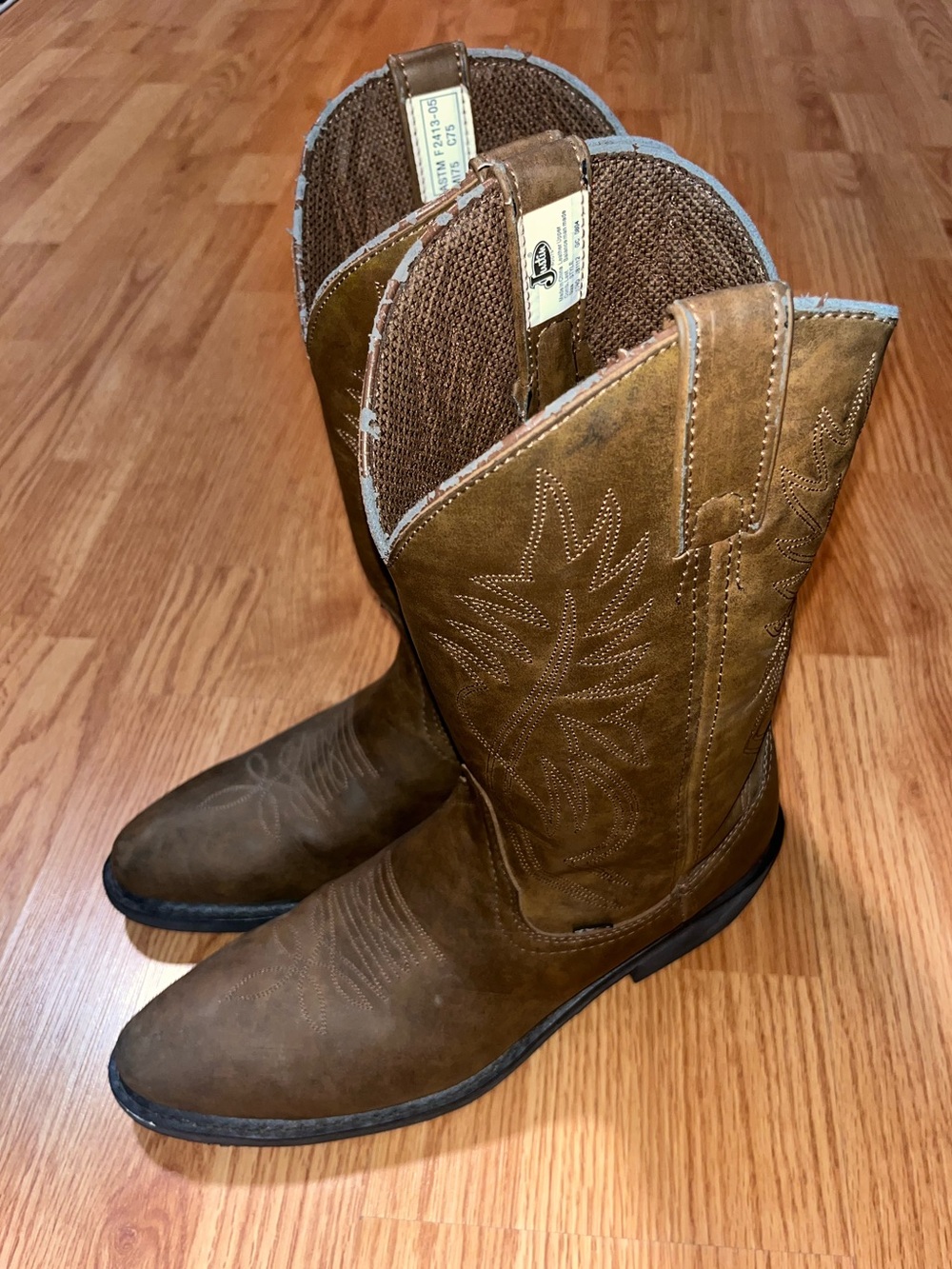 Justin 10 1/2 D Men’s Leather Cowboy Boots